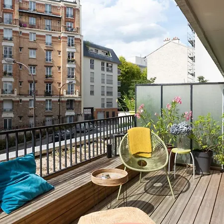 Cozy With Terrace In Gambetta *